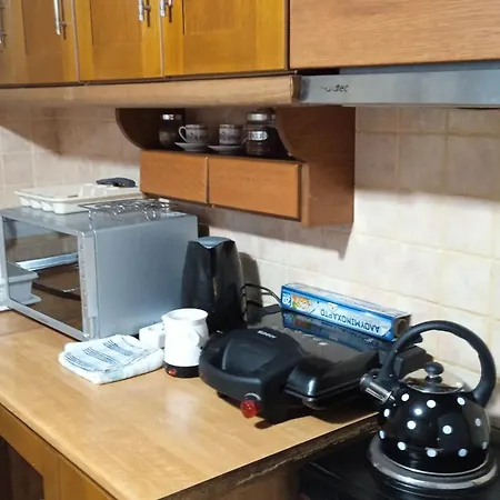 Roses * ネア・ミカニオーナ