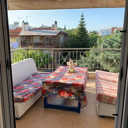 Roses * ネア・ミカニオーナ