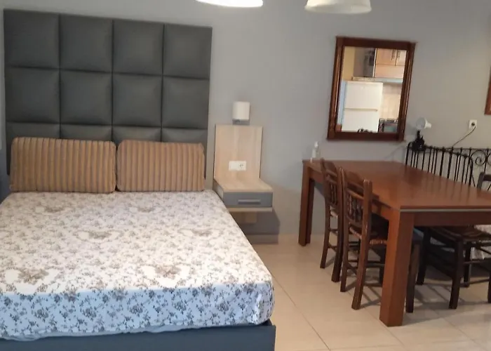 Roses Appartement Nea Michaniona