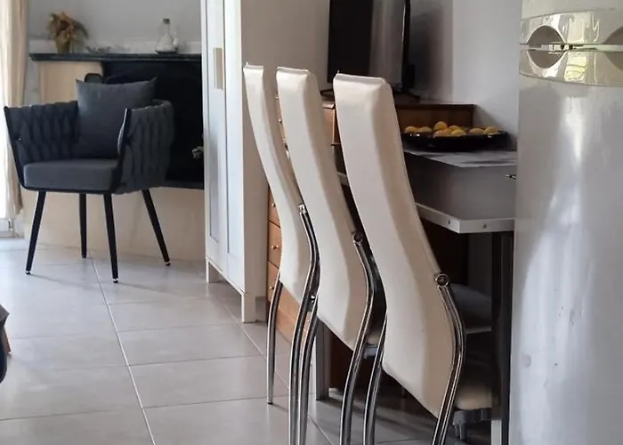 Roses Appartement Nea Michaniona