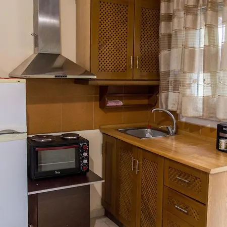 Roses Nea Michaniona